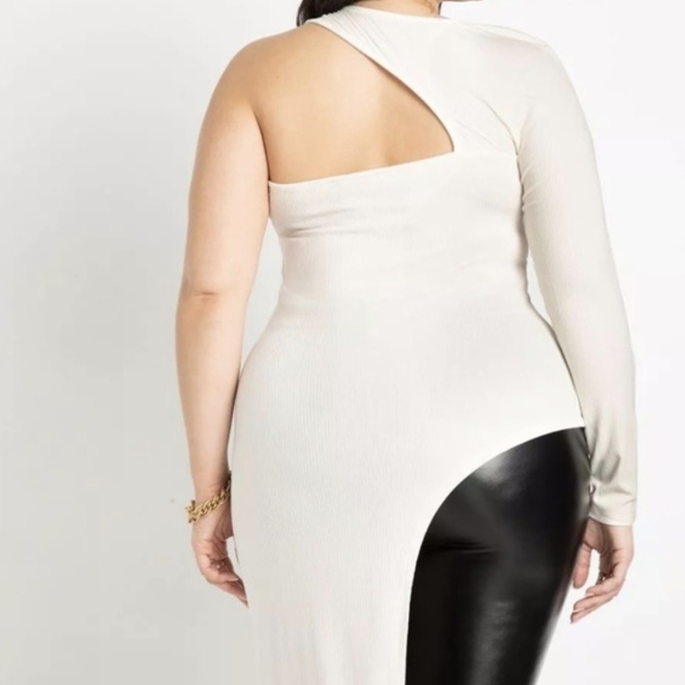 Eloquii One-Shoulder Top - Picture 3 of 4